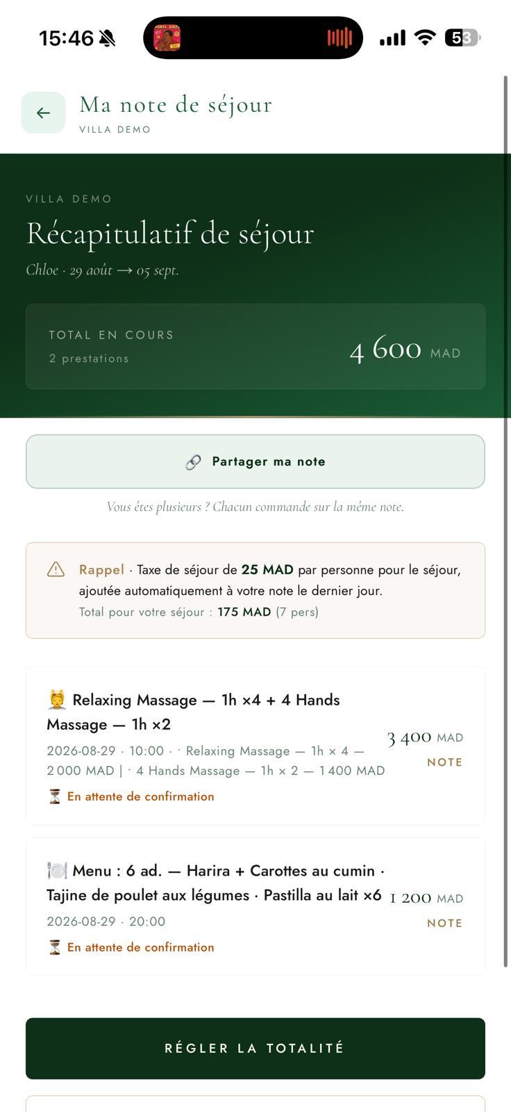 La note de séjour d'un voyageur : total en cours de 4 600 dirhams pour deux prestations, un massage et un menu.